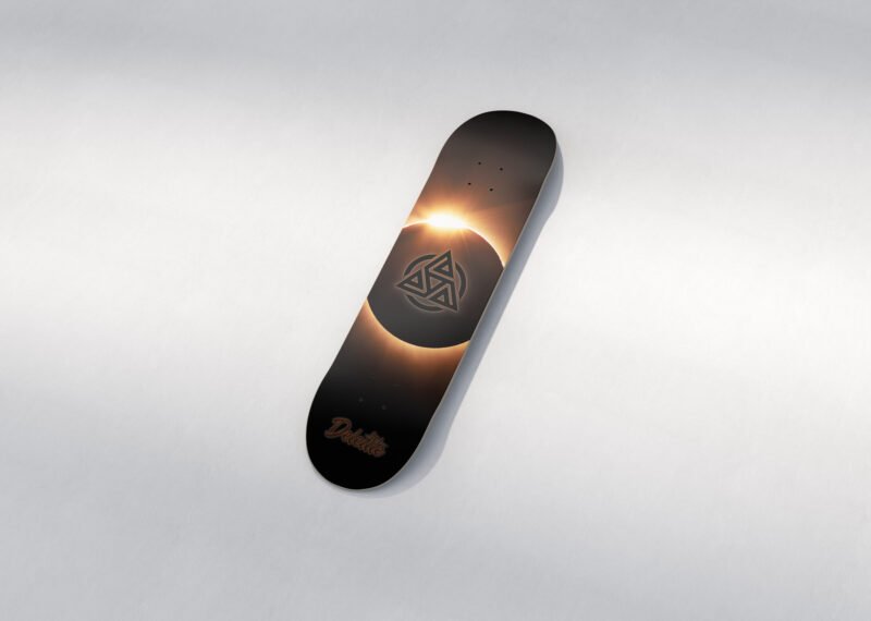 Eclipse Deleitte Skateboard - Image 3